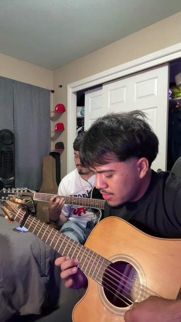 @Christian🎸