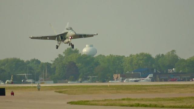 @🛩️