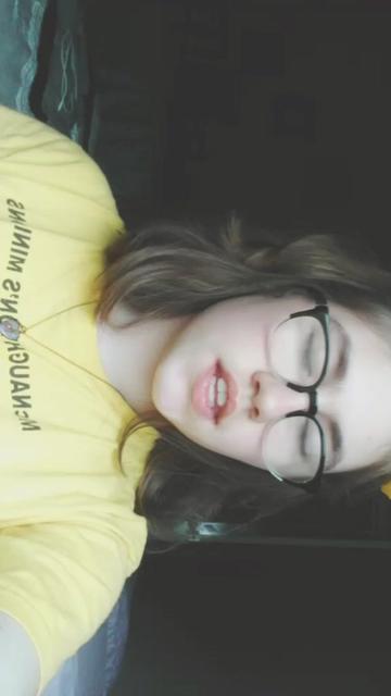 @🌻єmαlєє🌻