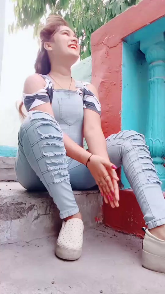 @✨Komu...Queen 👑