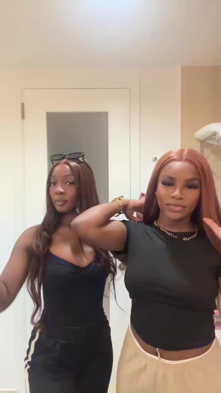 @👩🏾&zwj;❤️&zwj;💋&zwj;👩🏾