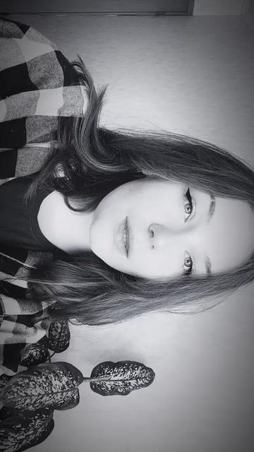@вроде Вика зовут