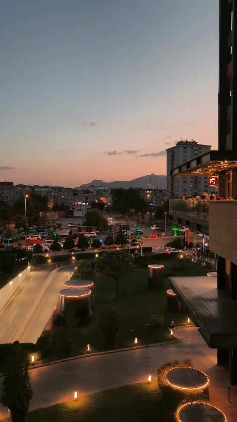 @ياسمين عتيق🍃🇨🇦