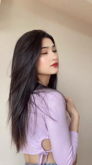 @Nov_14🦋☘️