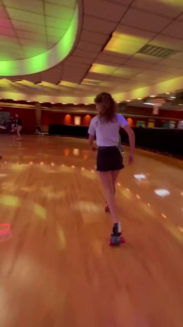 @retro_skater_girl