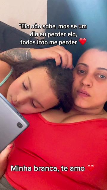 @N&eacute;ia Pereira