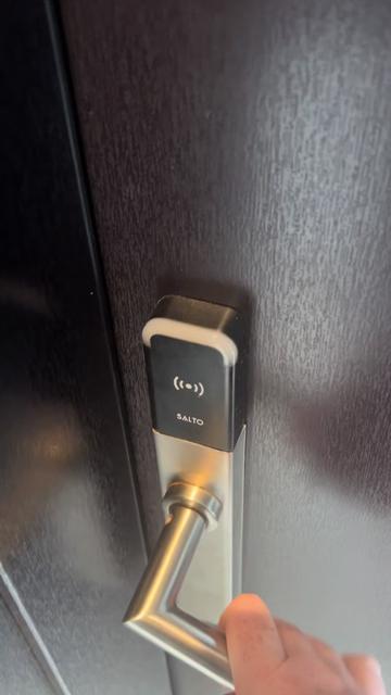 @layneyslifeandtravel