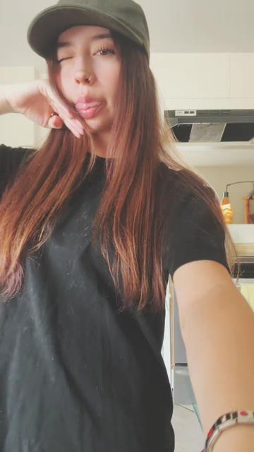 @chlogasm