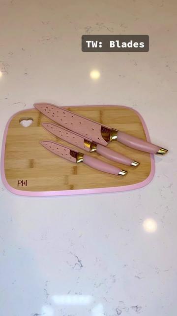 @BarefootandCrafting