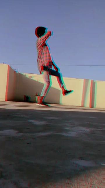 @MI_CK_EL_  U_D_A_Y
