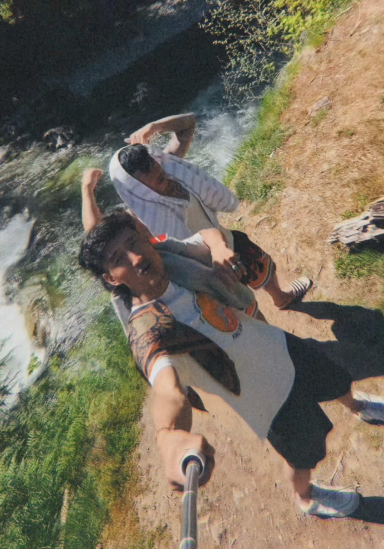 @꧁༺✨ V Bhutanese Guy ✨༻꧂