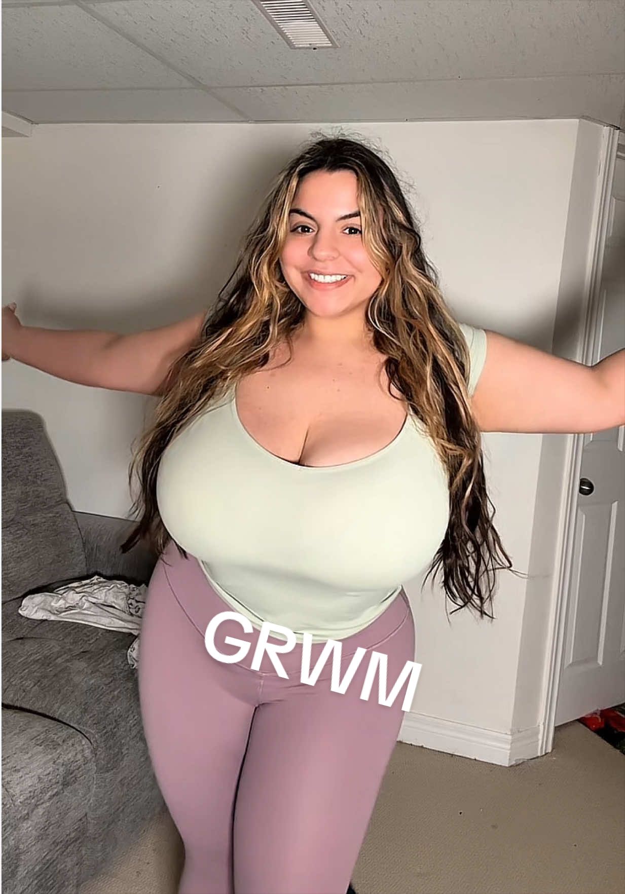 @iloveteniah