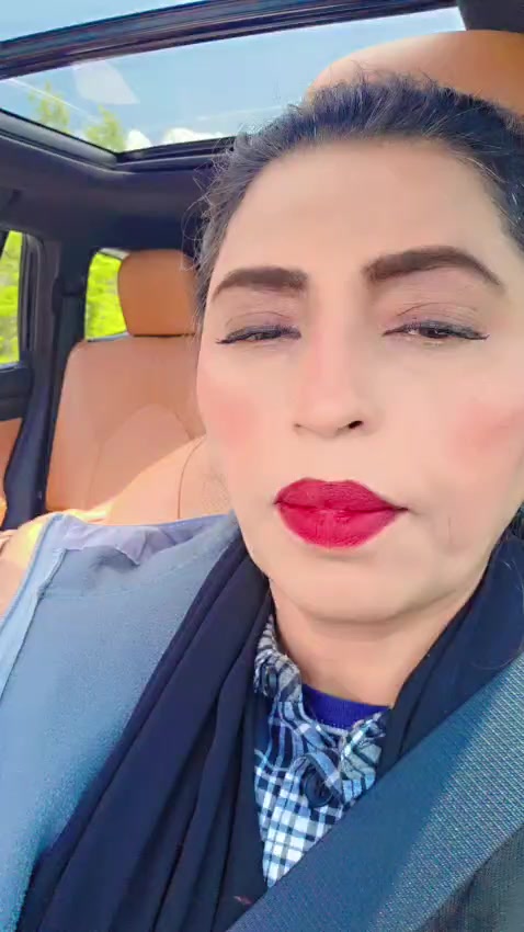@Nusrat Abbasi