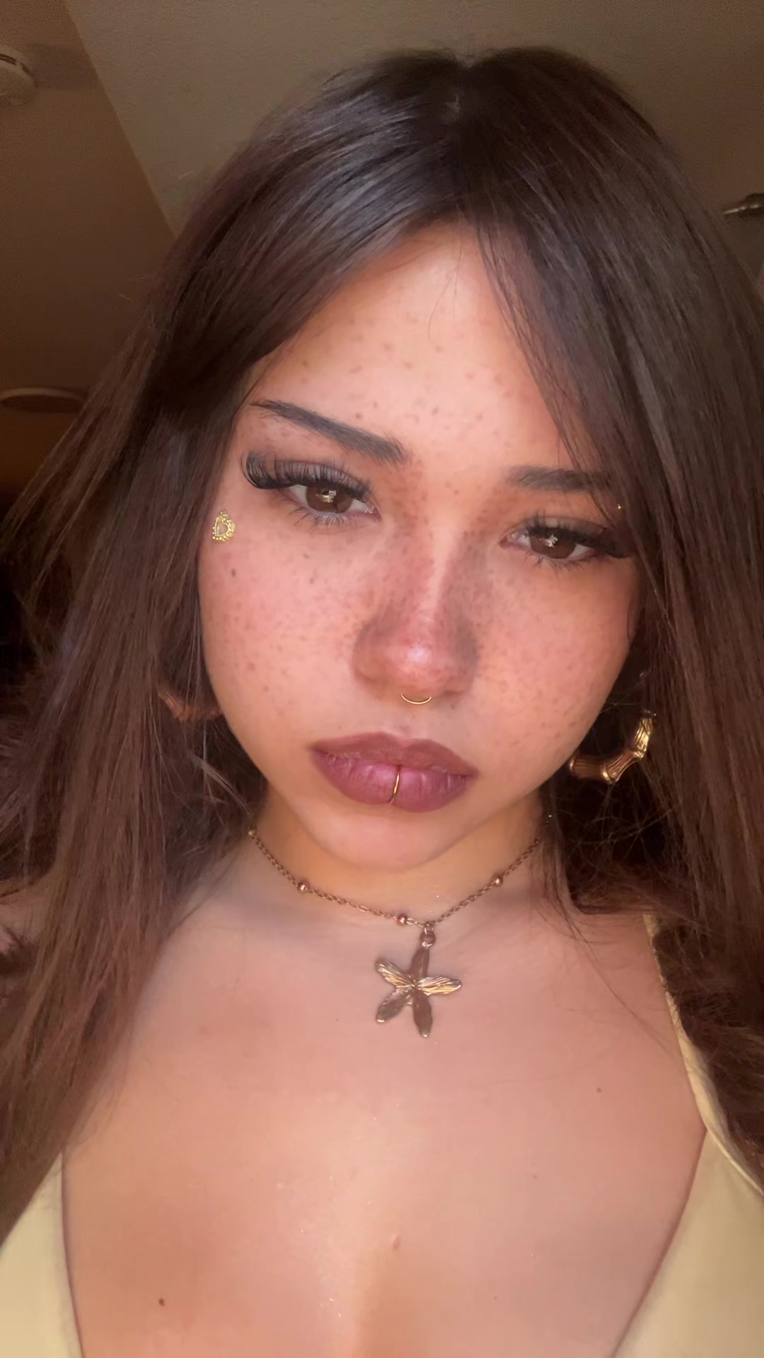 @⚜️