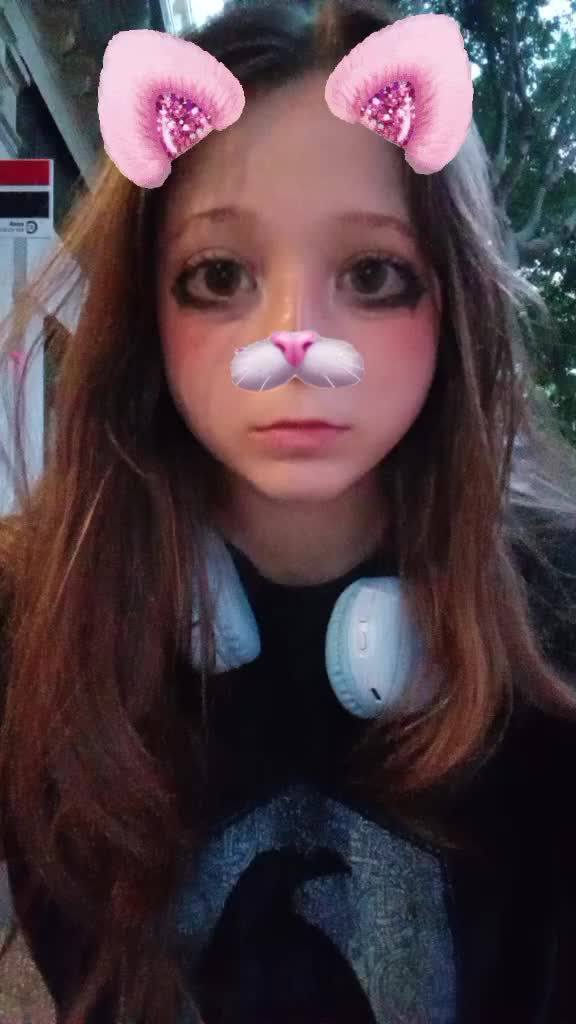 @Emi