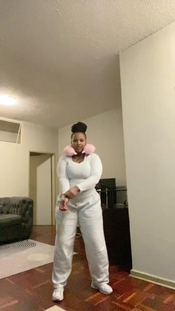 @Ntombizenkcubeko🌸