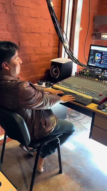@UNJu Tv