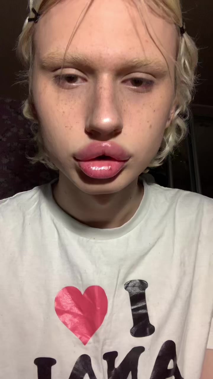 @Саша хыс