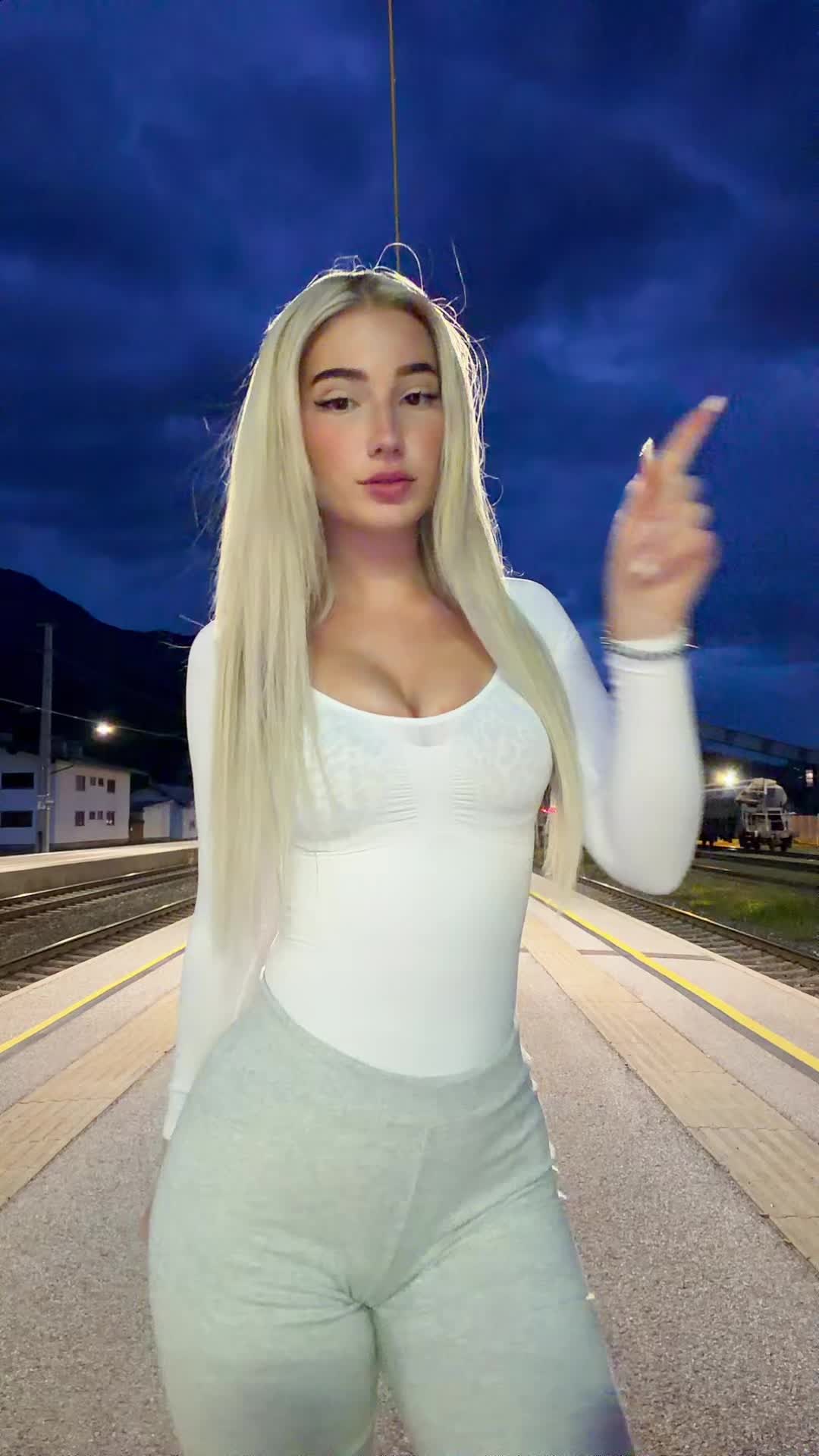 @leassecret027