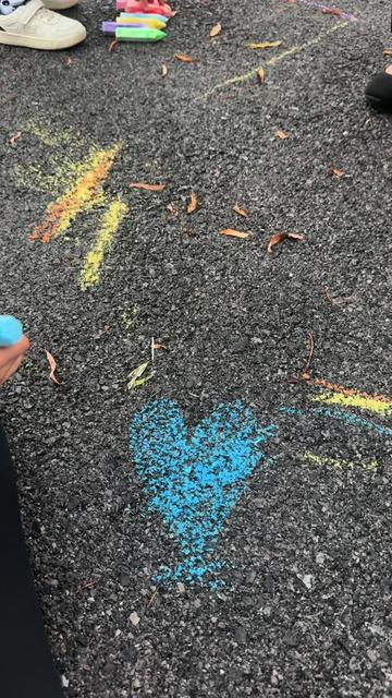 @Cassie 🌙📚🔮🎮🖤