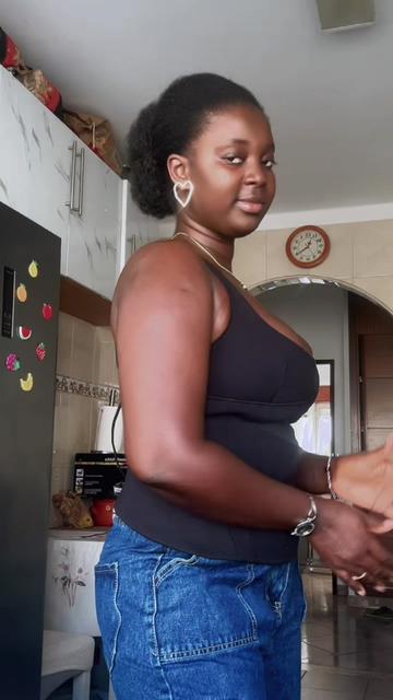 @Uncandia Badjuda Rica👸🏾🦋