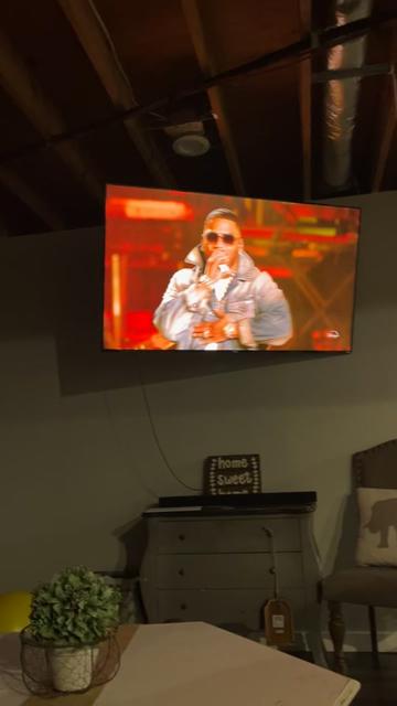 @HomewithLouise
