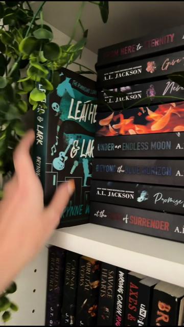 @Miranda 📚🖤