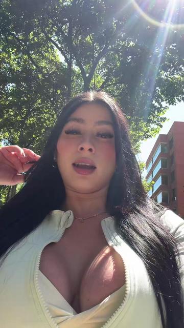 @Adriana Daniela🩵