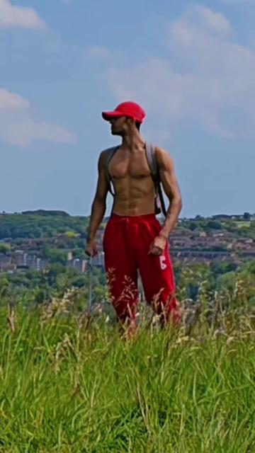 @hoodedcalisthenics