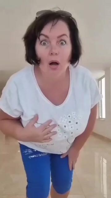 @Elena Glavan920