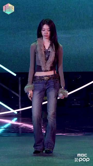 @๐๐ฅ๐ฐ๐๐ฒ๐ฌ ๐ฐ๐ข๐ญ๐ก ๐๐จ๐ซ๐