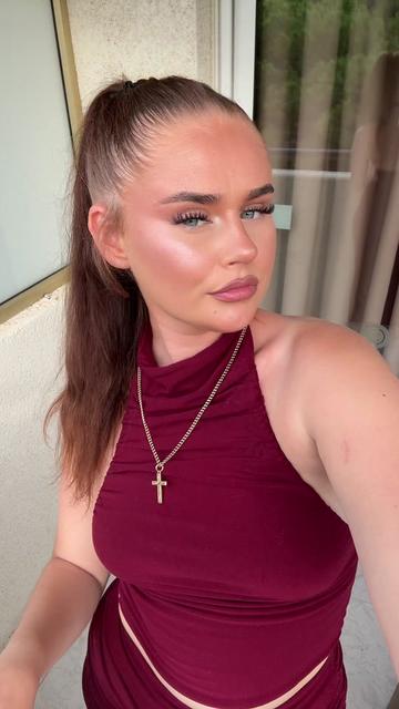 @elliejaynebuss