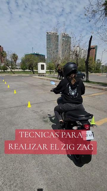 @CLASESDEMOTO.GIXXERMANIA