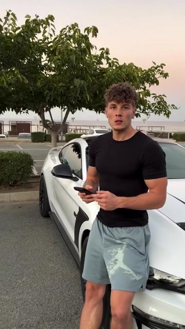 @leviorenusa