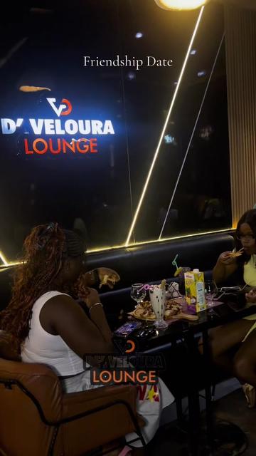 @D&rsquo;veloura