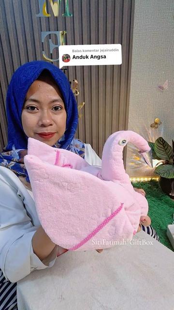 @Siti Fatimah|Gift Box