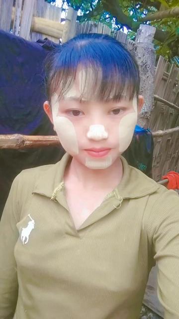 @❤❤အိဇင်ခိုင်❤❤❤