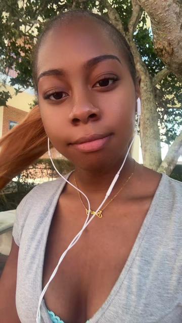 @Dollface