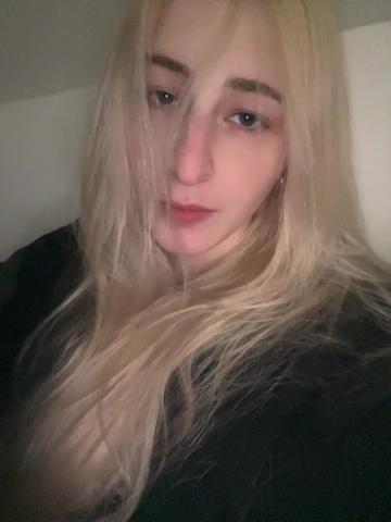 @kisswnnyc