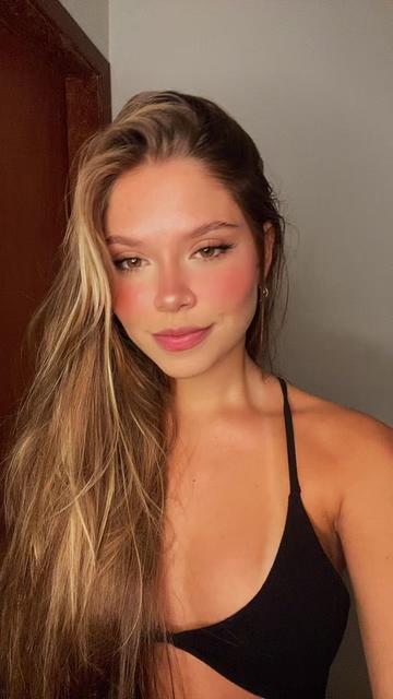 @lari.candeias