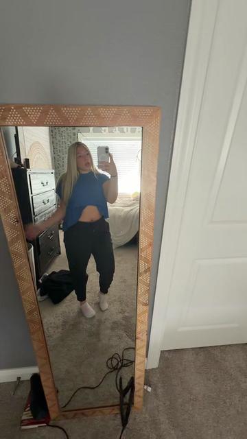 @??