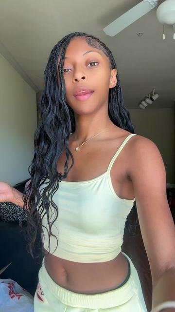 @Niya Riona