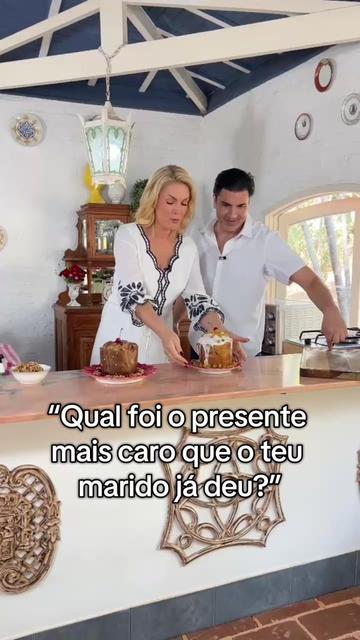 @Ana Hickmann