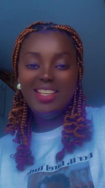 @Uncandia Badjuda Rica👸🏾🦋