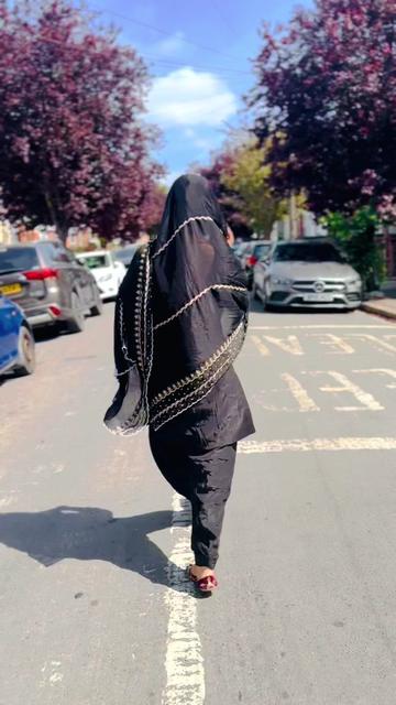 @Simarcheema | LONDON CREATOR