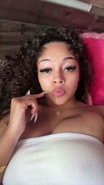@a.ashleynn