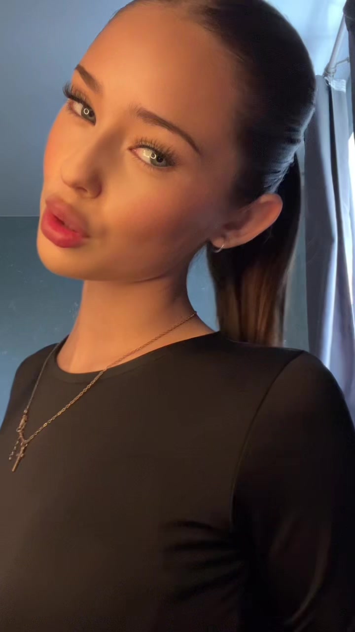 @вика купер