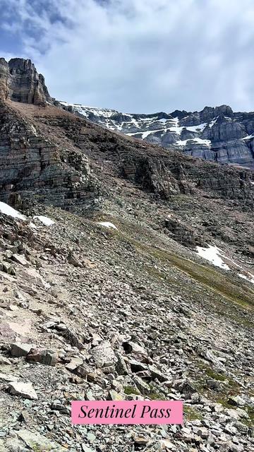 @Experience hiking in Canada