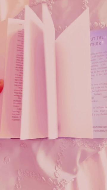 @Sarah Doughty | Author