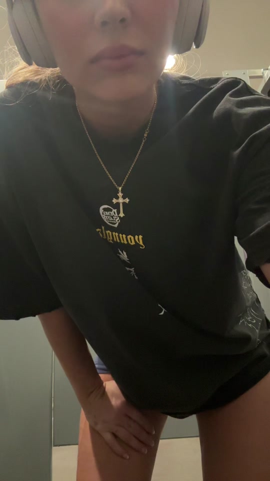 @nizzwizz